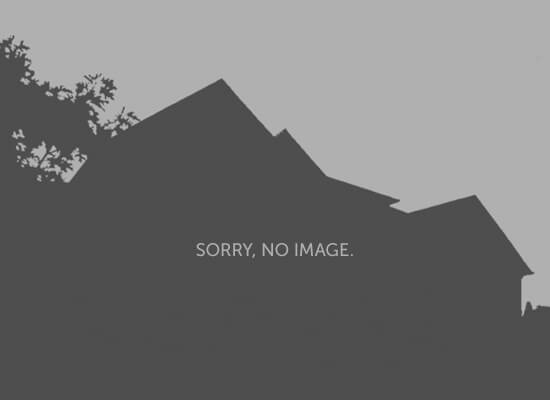 120 Tres Cantos Avenue, Rio Communities