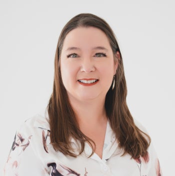 Portrait of Alicia Vigil, Associate Broker / Realtor®